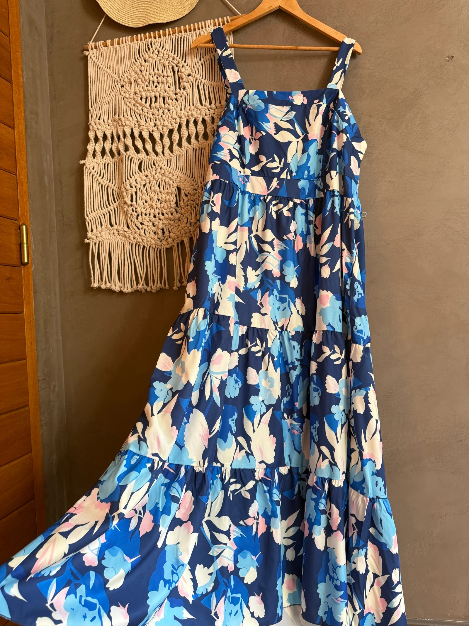 Robe taille 50 dos nu gros noeud camaïeu de bleu 
